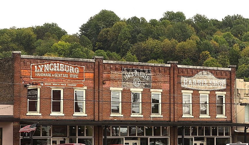 Lynchburg Hardware and General Store, Jack Daniels and Barrel shop.