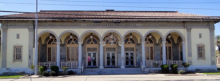 Post office in El Centro, California.