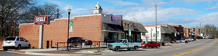 Street view in Heflin, Alabama.