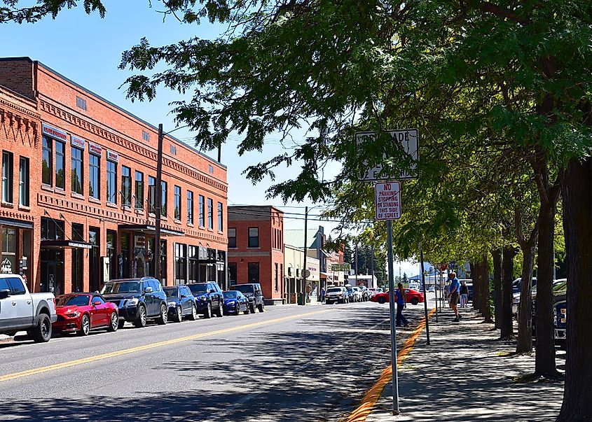 A street in Belgrade, Montana