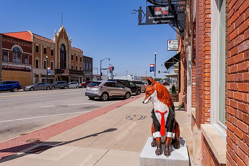 Ponca City, Oklahoma downtown with a fox statue.