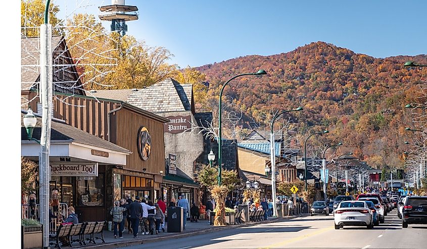 Street view of popular tourist city of Gatlinburg, Tennessee.