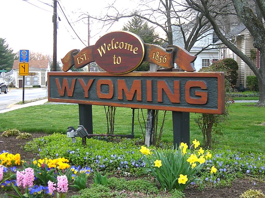 A sign welcoming visitors to Wyoming, Delaware.