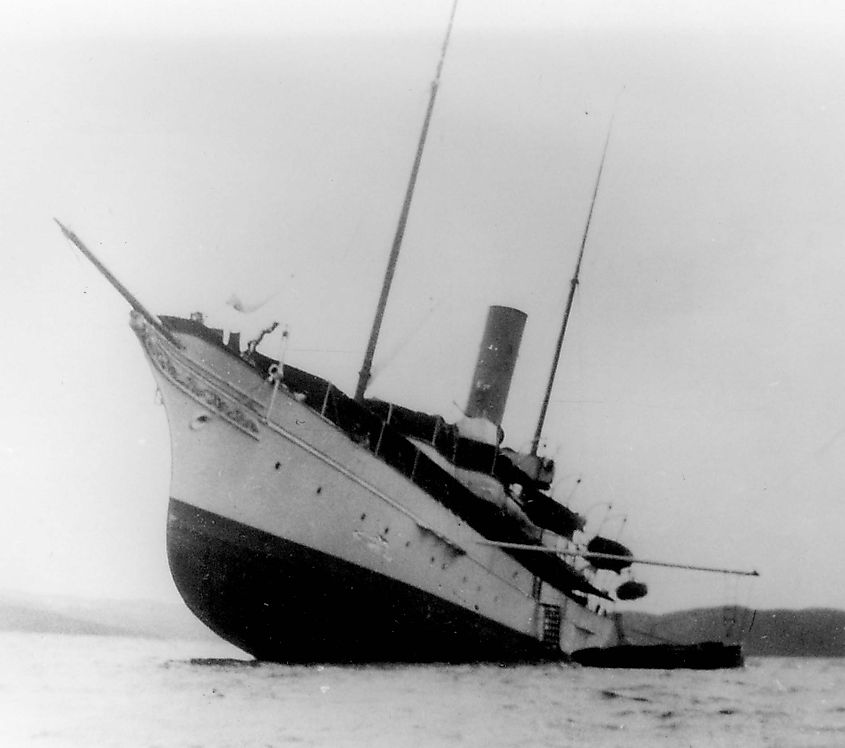Gunilda sinking in Lake Superior 1911.