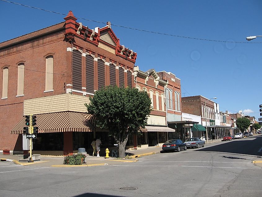 View of downtown Fort Madison, Iowa, along Avenue G in the Fort Madison Downtown Commercial Historic District.