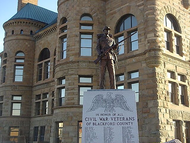 The Civil War Memorial on the Blackford County courthouse square in Hartford City, Indiana.