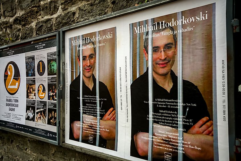 Poster of Mikhail Khodorkovsky behind bars, Estonia.