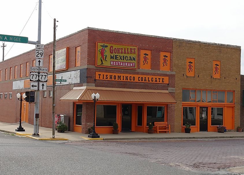 A roadside restaurant in Tishomingo, Oklahoma