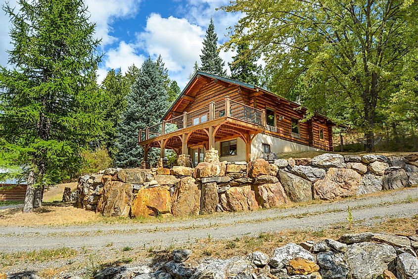 a picturesque rustic log home in Coeur d' Alene, Idaho