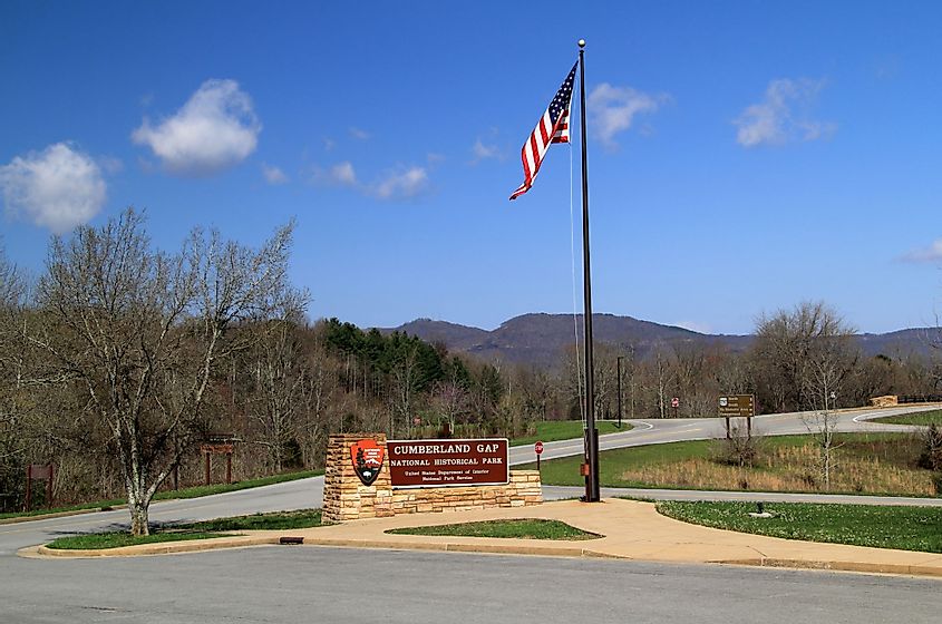 A sign welcomes visitors to Cumberland Gap National Historical Park