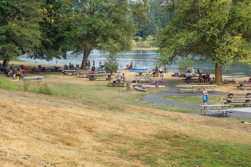 Vacationers begin to arrive for a three day weekend at Lake Merwin in Amboy, Washington
