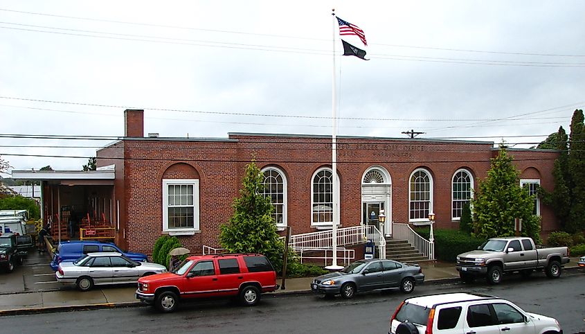 Main Post Office in Kelso.
