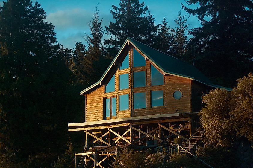 Alaskan cabin (Tenakee Springs).