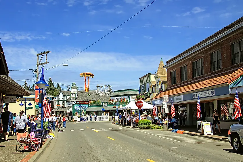 Front Street, Poulsbo, Washington. Image credit Steven Pavlov, CC BY-SA 3.0, via Wikimedia Commons