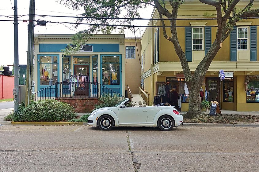 Ocean Springs, Mississippi: View of the city located near Biloxi in Jackson County.