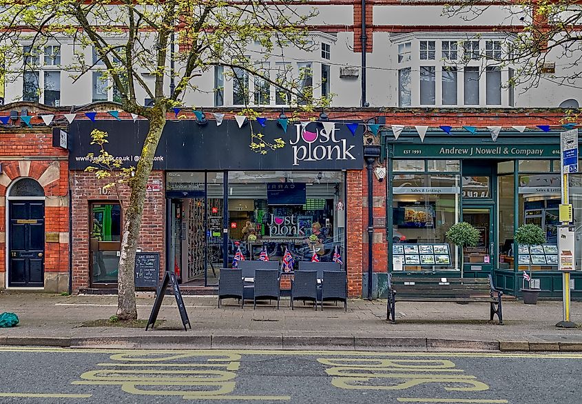 Alderley Edge, UK (In Alderley Edge (5) by Anthony O'Neil, CC BY-SA 2.0, via Wikimedia Commons)