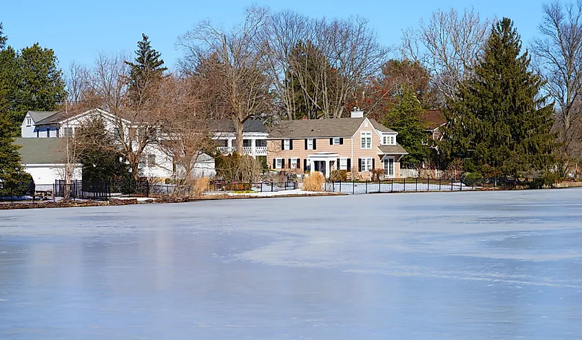 Brainerd Lake in Cranbury, New Jersey, in winter. Image credit EQRoy via Shutterstock