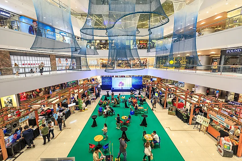 The 10 Biggest Shopping Malls In The World - WorldAtlas