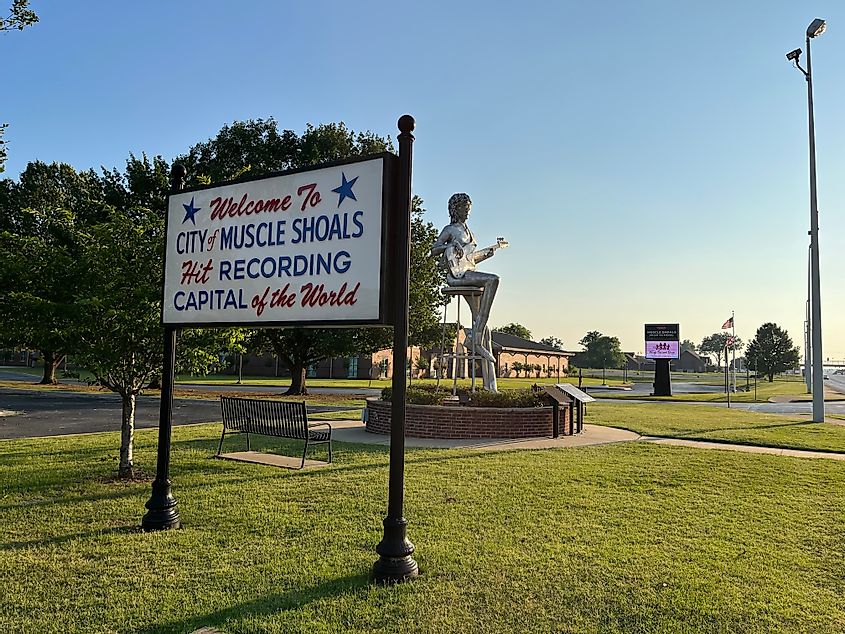 City of Muscle Shoals sign, Hit Recording Capital of the World, via Luisa P Oswalt / Shutterstock.com
