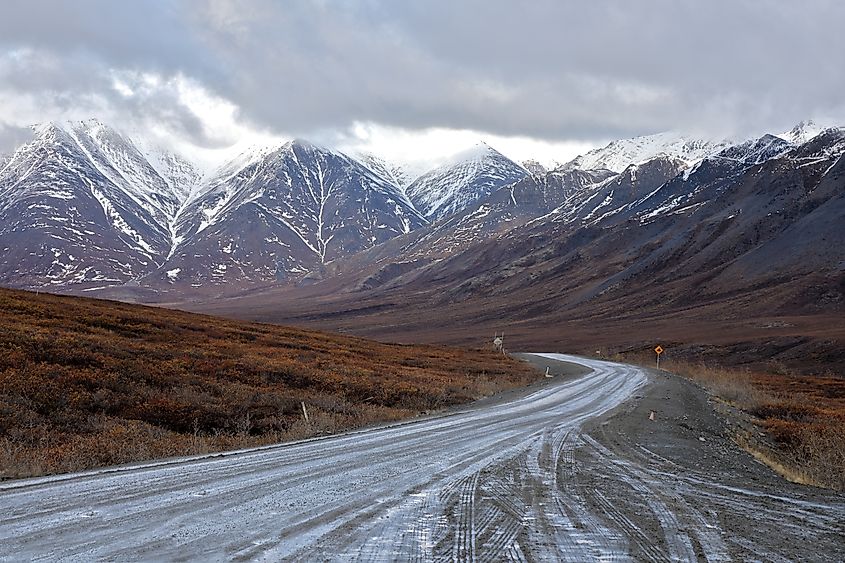 Atigun Pass, Brooks Range, Dalton Highway, Alaska.