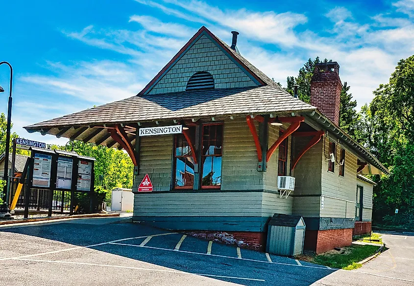 Kensington, Maryland: Suburban train station in Maryland, Tony Quinn / Shutterstock.com