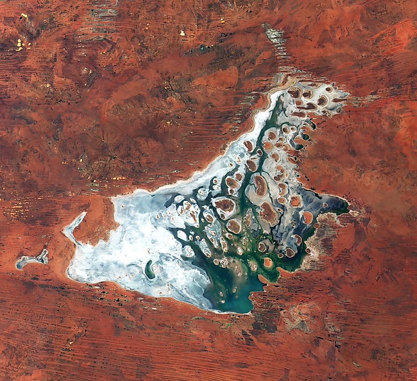 Lake Mackay