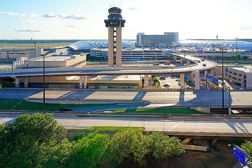 View of the control tower at the Dallas Fort Worth International Airport (DFW)