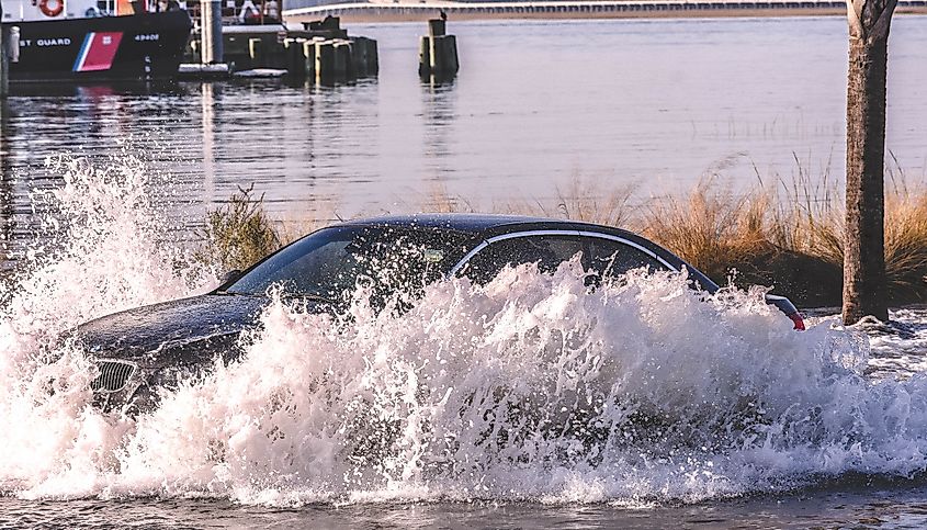 A super moon causes tidal flooding in city streets in Charleston South Carolina. Editorial credit: Prentiss Findlay / Shutterstock.com
