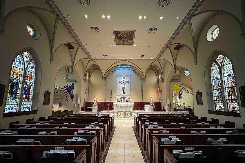 Basilica of St. Mary interioir image credit Bryan Dearsley