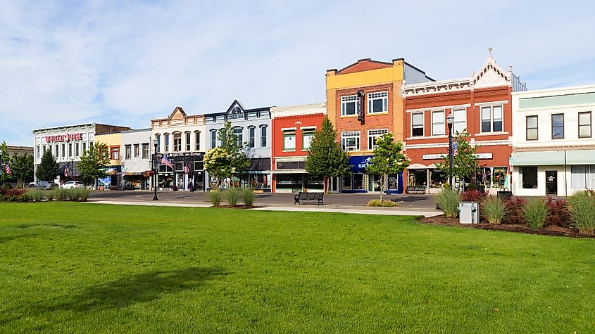 Colorful shops in downtown Dallas, Oregon