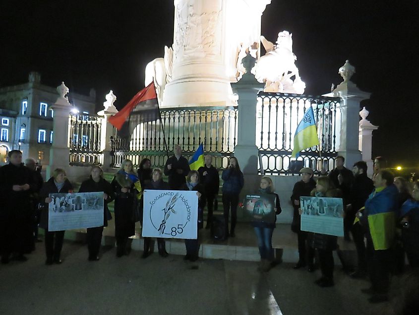 Protestors commemorating Holodomor Remembrance Day in Lisbon in 2018