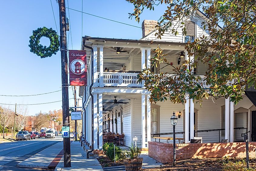 The Colonial Inn in Hillsborough, via Nolichuckyjake / Shutterstock.com