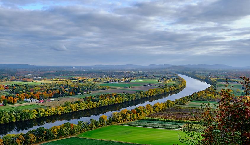 The Connecticut River flowing through the Pioneer Valley, taken from Sugarloaf Mountain in Sunderland, MA