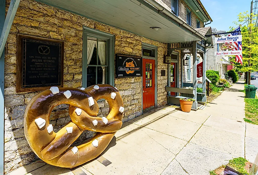 Giant pretzel sculpture outside the Julius Sturgis Pretzel Bakery in Lititz, Pennsylvania