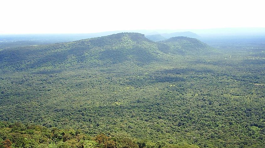 Dangrek Mountains. Editorial credit: Wikimedia Commons, CC BY-SA 3.0, https://commons.wikimedia.org/w/index.php?curid=399147