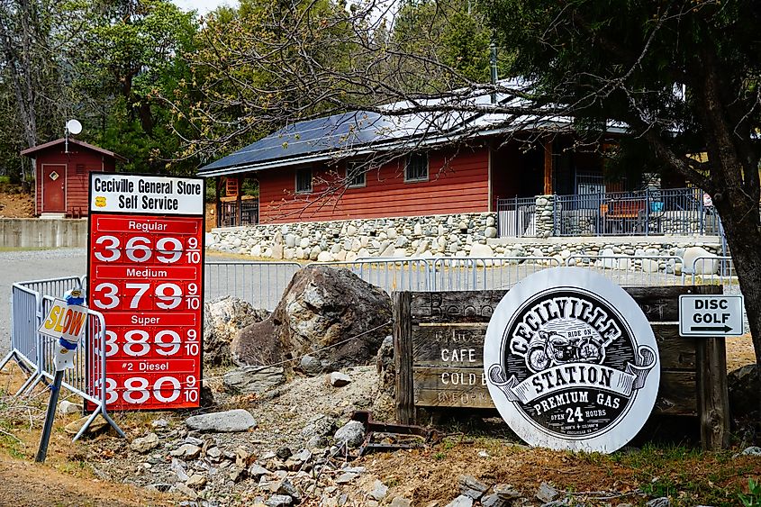 Salmon river Saloon and gas Station in Cecilville, California