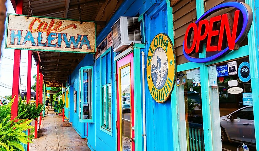 Colorful stores in Haleiwa