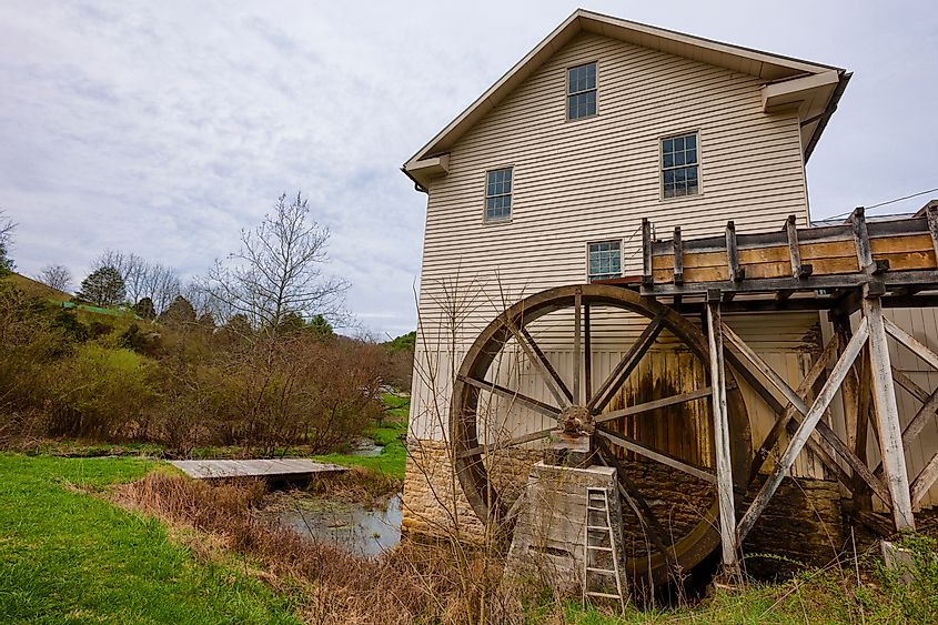 Abingdon, Virginia, USA: The White Mill was built in 1790 and restored in 1866.