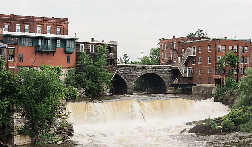  Middlebury Falls, Vermont.