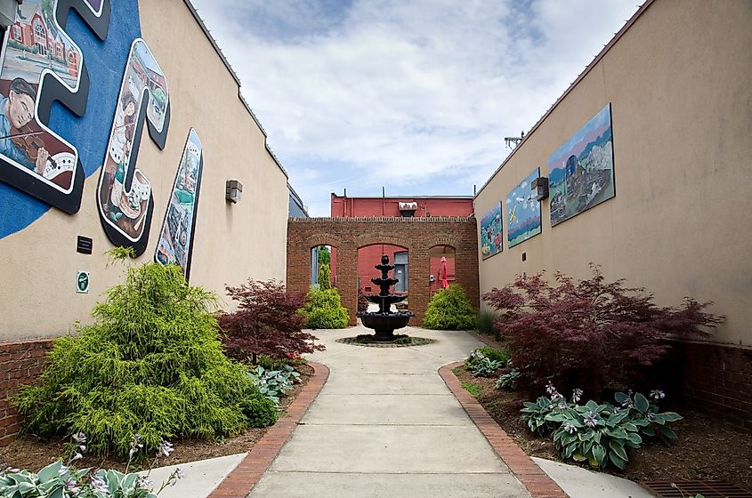 Wall art in Seneca, South Carolina.