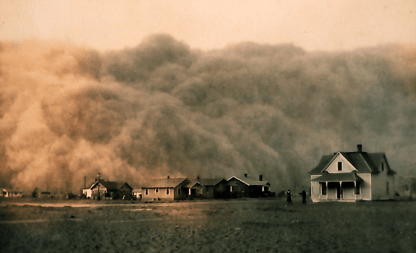 A dust storm approaching Stratford, Texas during the Dust Bowl