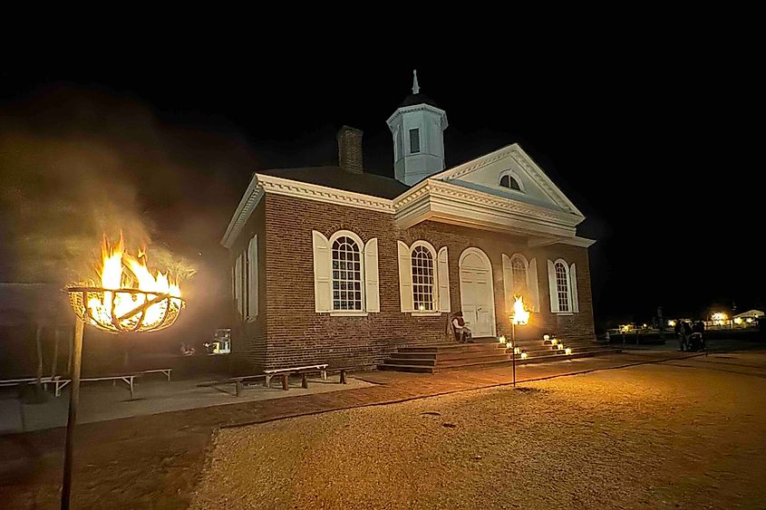Colonial Williamsburg lights up at night naturally Image credit Bryan Dearsley