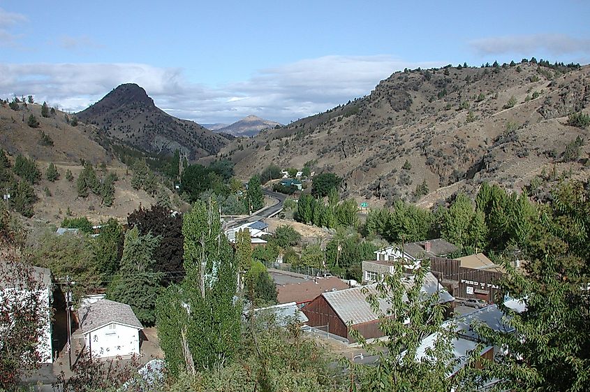 View of downtown Mitchell, Oregon, from Rosenbaum Street looking northwest.