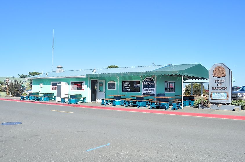 Bandon, Oregon. Editorial Photo Credit: Joe Mabel, CC BY-SA 4.0, via Wikimedia Commons.