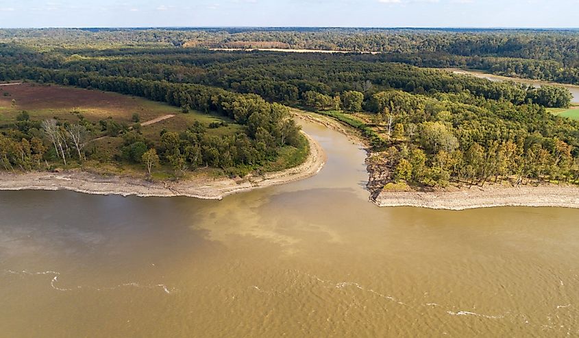 Big Black River flowing into the Mississippi River near Grand Gulf