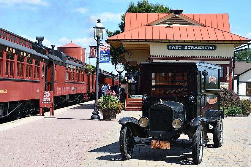 Strasburg Rail Road in Pennsylvania, via Ritu Manoj Jethani / Shutterstock.com