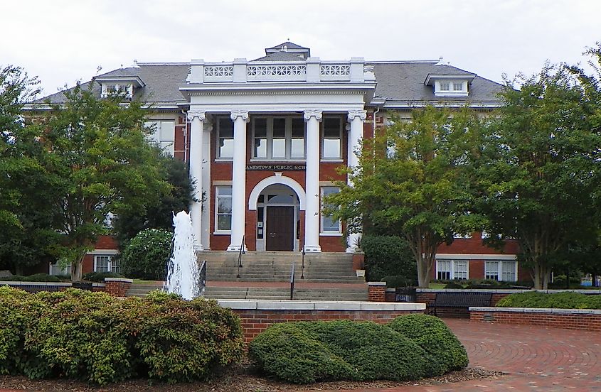Jamestown Public Library in Jamestown, NC