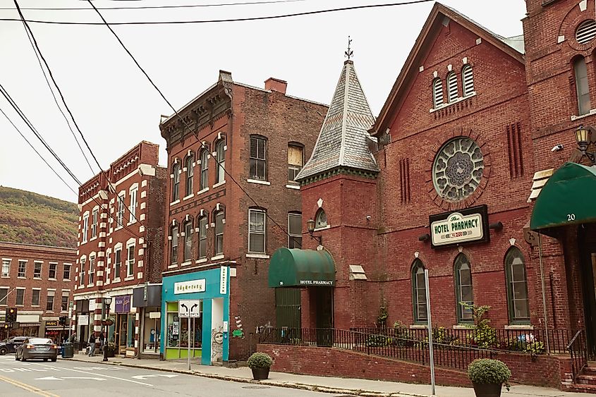 Commercial stores and restaurants in the New England town of Brattleboro, Vermont. Editorial credit: jenlo8 / Shutterstock.com