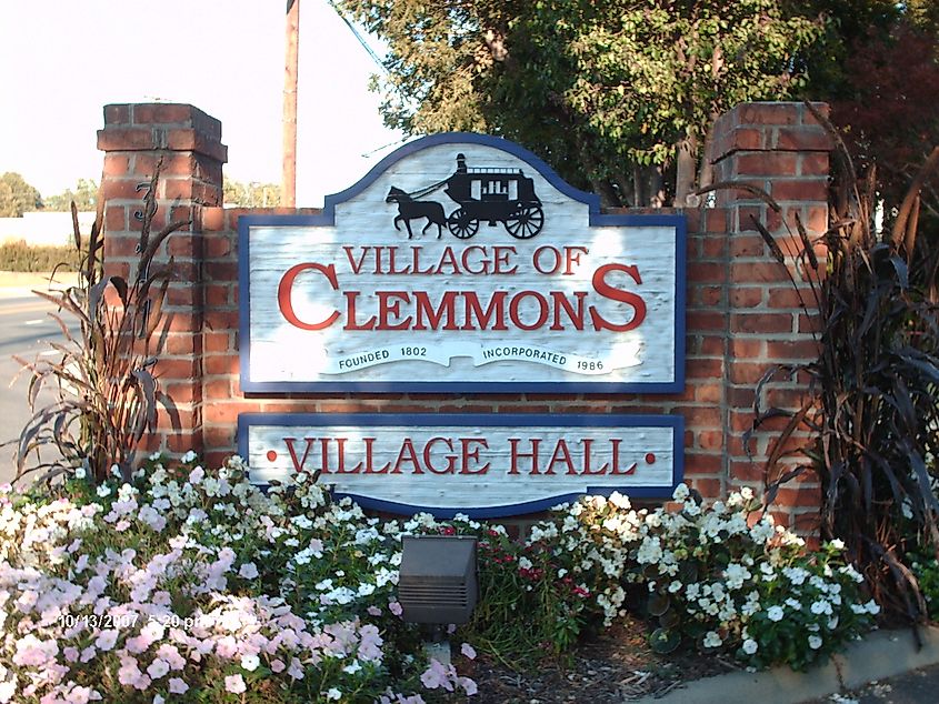 Clemmons, North Carolina: Town Hall in Clemmons