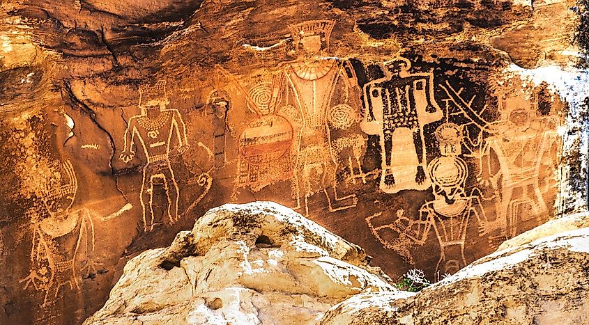 Three Kings Panel," a collection of Fremont Indian anthropomorph petroglyphs, sometimes described as ancient aliens or astronauts, Mcconckie Ranch in Dry Fork Canyon outside of Vernal, Utah, USA.